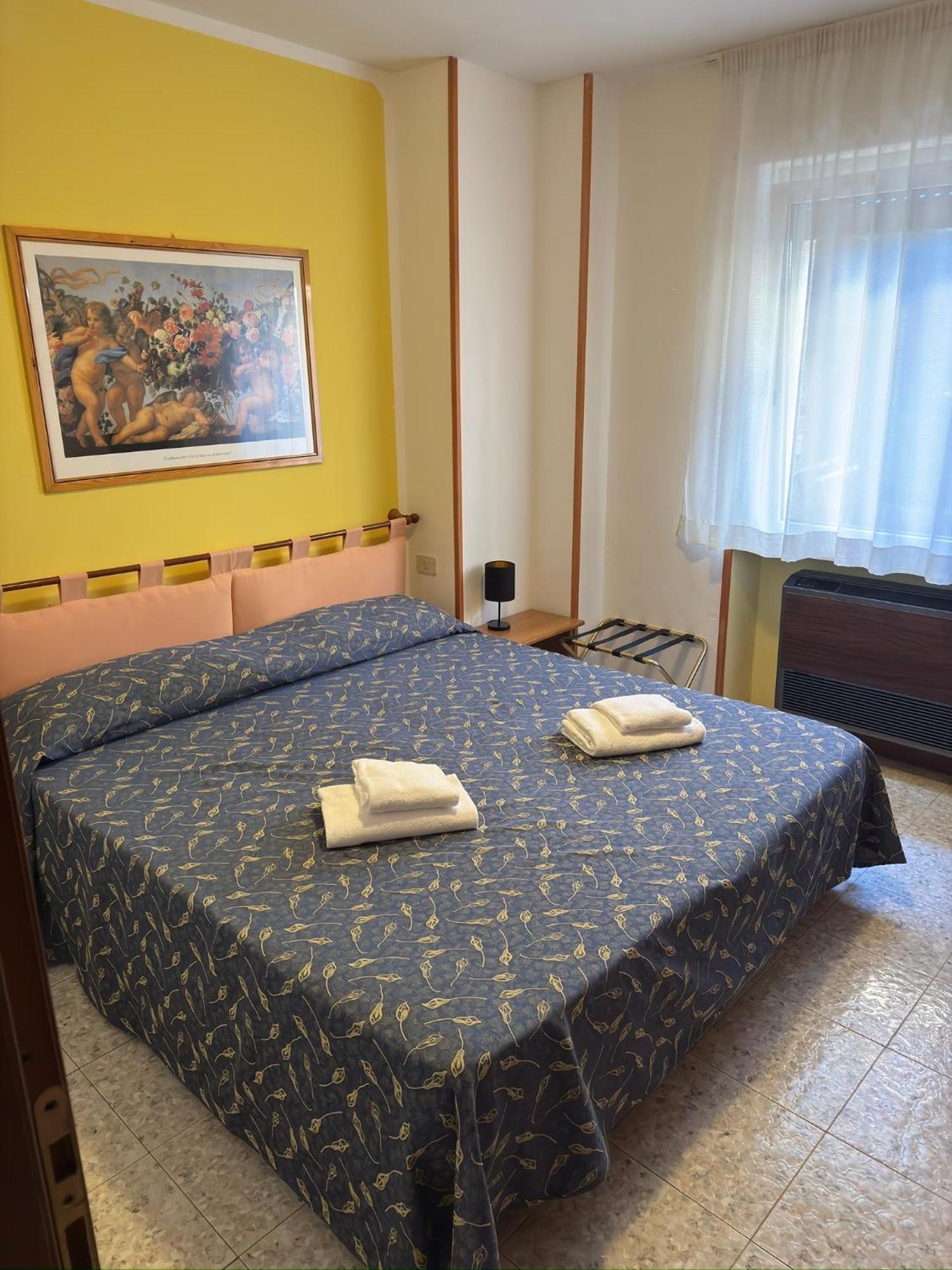 Hotel Benacus Bardolino Exterior photo