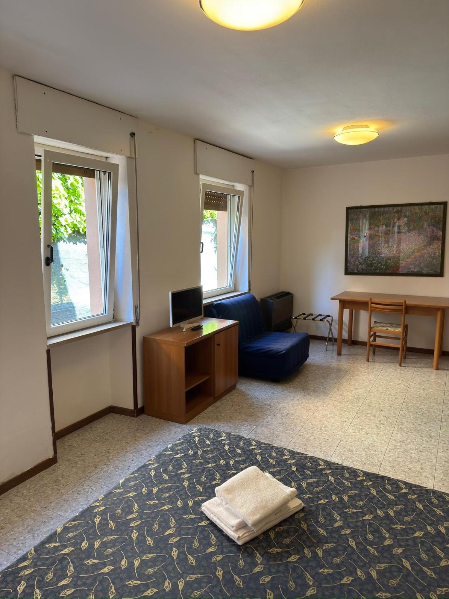 Hotel Benacus Bardolino Exterior photo