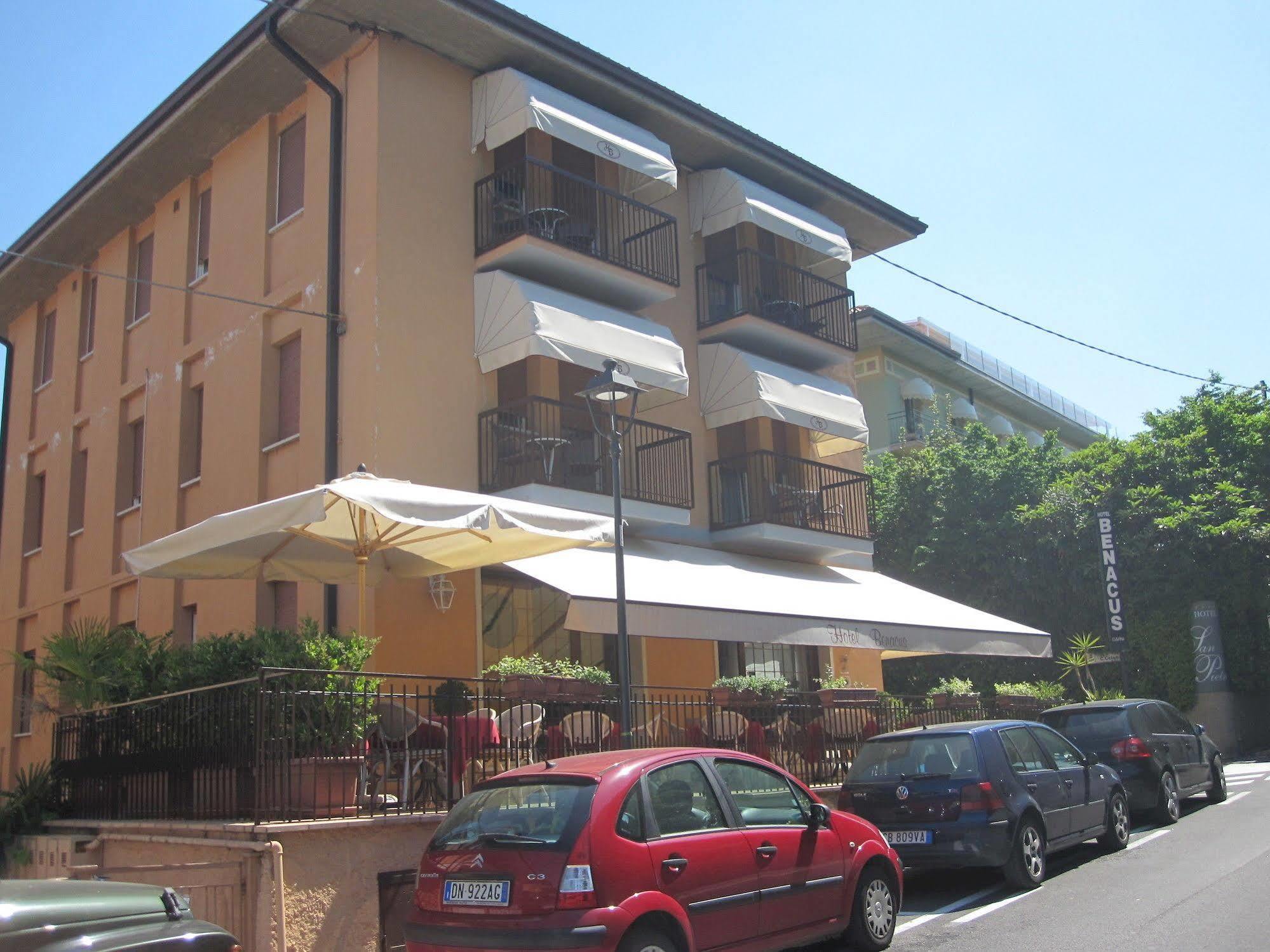 Hotel Benacus Bardolino Exterior photo