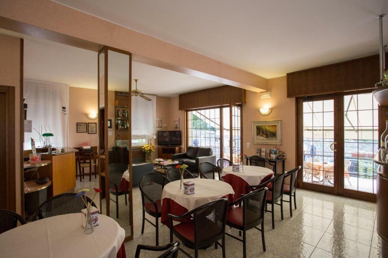 Hotel Benacus Bardolino Exterior photo