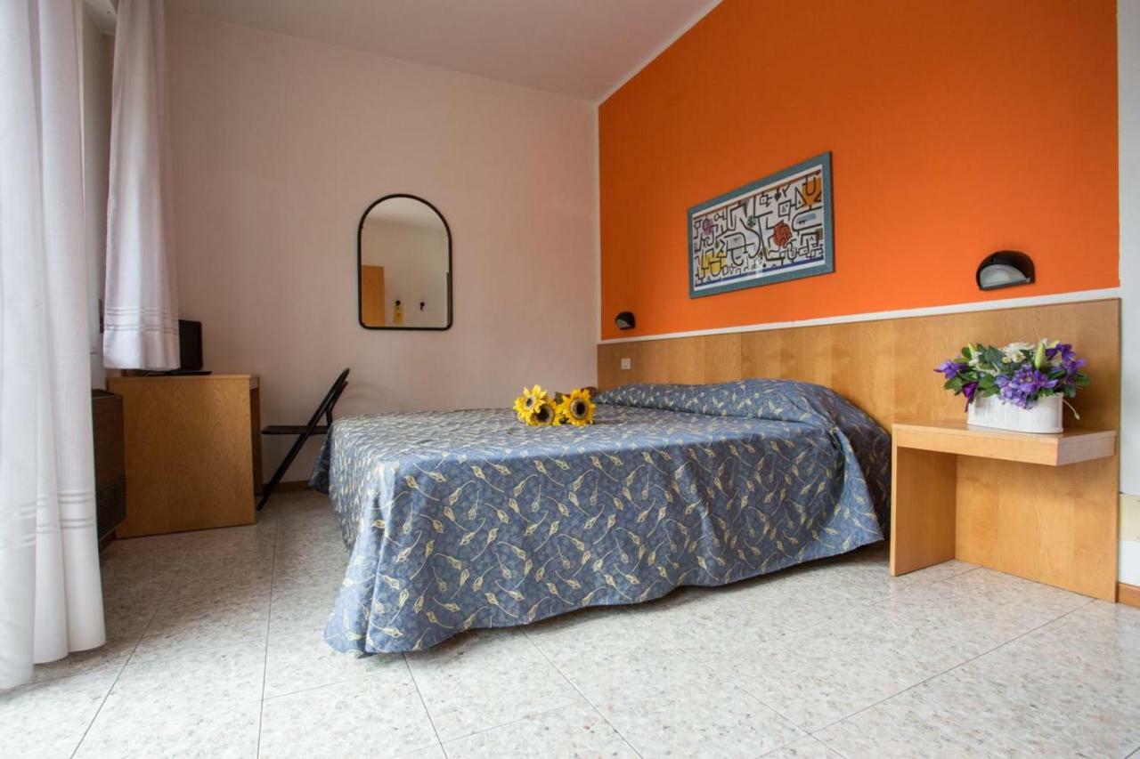 Hotel Benacus Bardolino Exterior photo